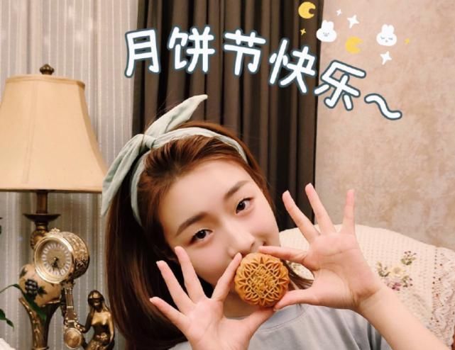 《心动的信号》男一女一发文庆祝中秋,内容引发猜想,这是在一起了?