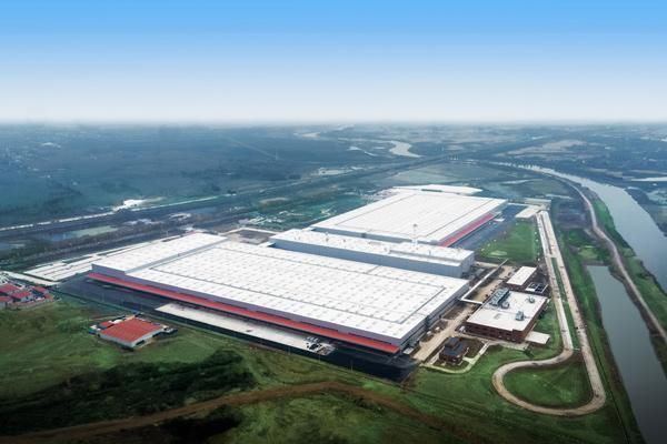 八问蔚来秦力洪:ES8交付\＂跳票\＂是何原因?