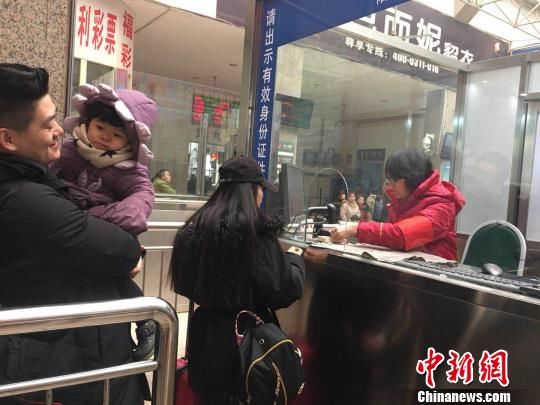 记河北衡水铁路春运战场上的“女子特别纵队”