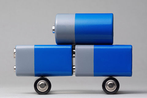 钴金属价格翻倍 动力电池企业布局高镍产品