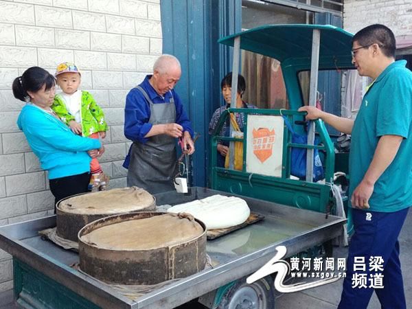 临县：七旬夫妇传统技艺做豆腐50余年