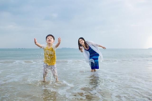 一家人甜蜜的三亚亲子游