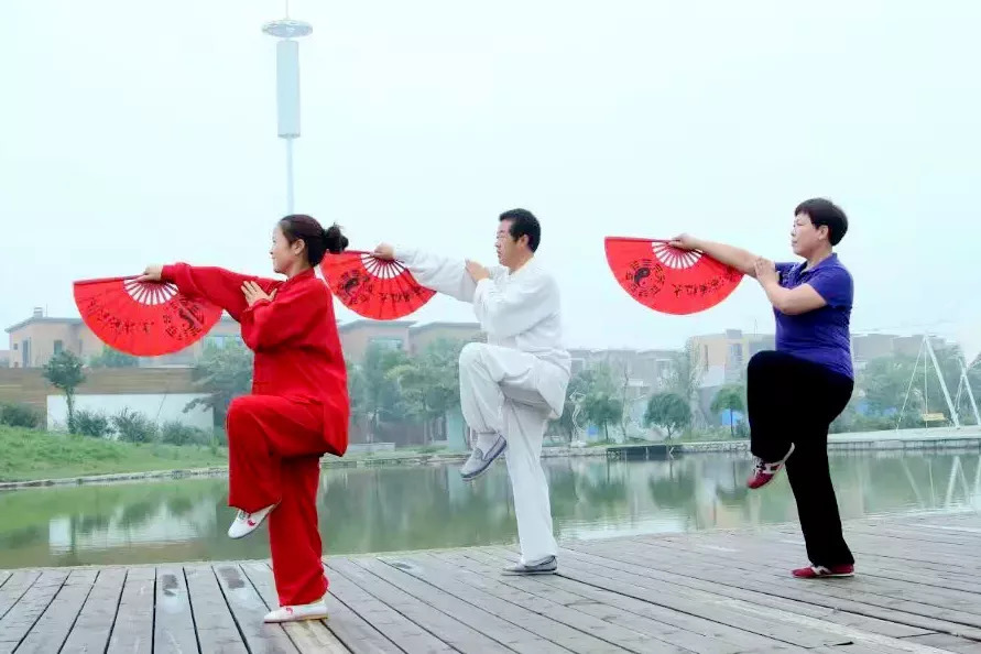 乡区委老干部局致全区离退休干部 创建文明城