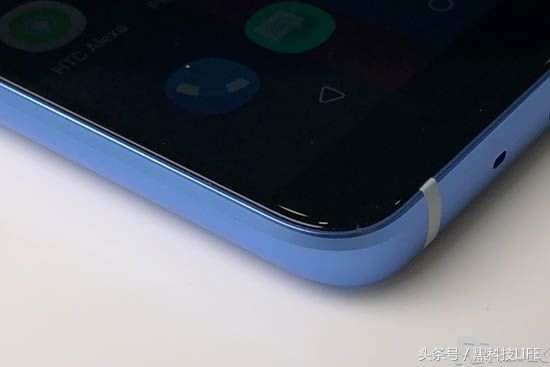 HTC U11 Plus上手图赏:对比HTC U11外观性能