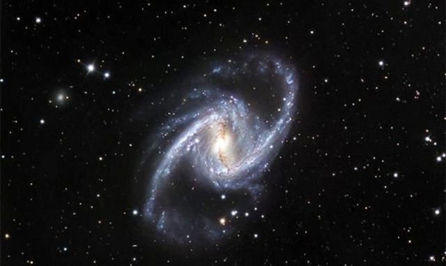 科学家发现一颗外来行星占用了木星轨道，其运动方向也是相反的！