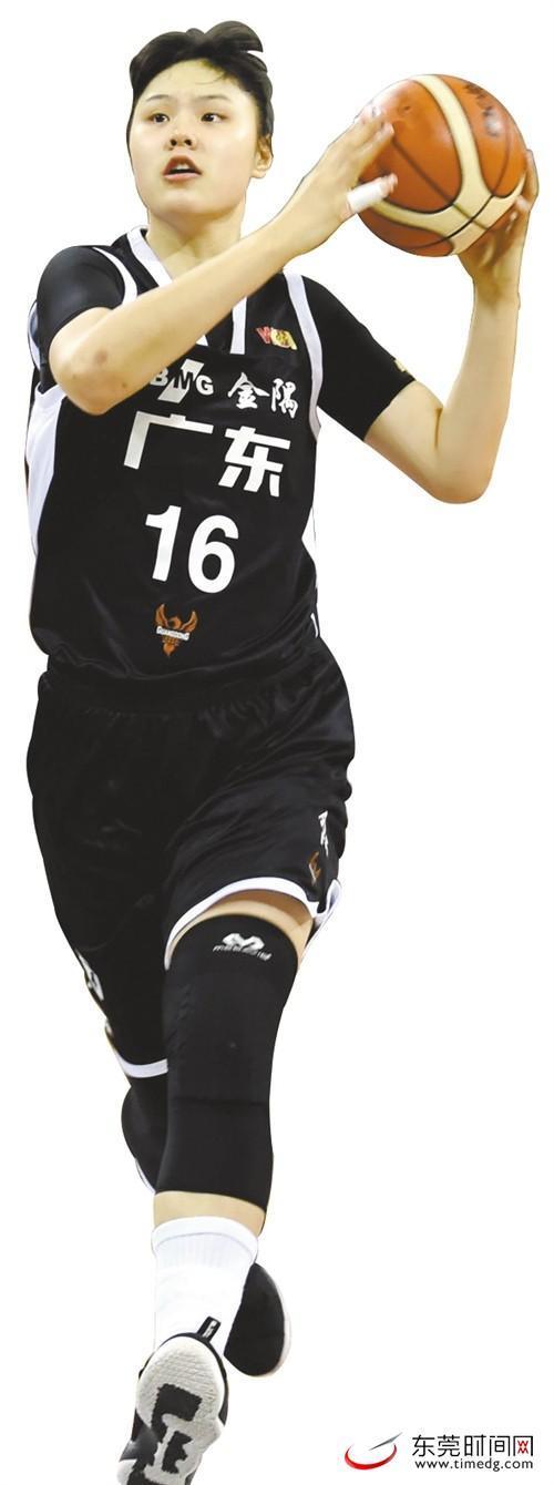 从体校到俱乐部再到国家队,亚洲第一中锋讲述