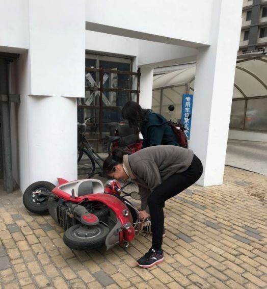 中国人民大学举行学雷锋纪念日活动