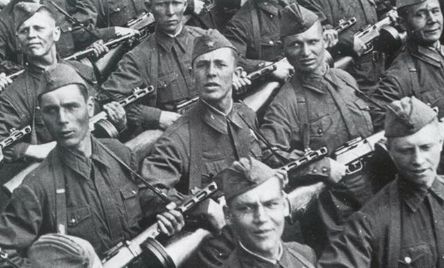 日军敢和中国军队拼刺刀,为啥看到苏联人就怂了,只因毛子会这招