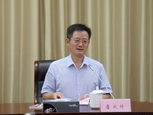 詹成付:民政部既是基金会的监管者,也是基金会