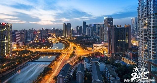 两个省会城市 一个素有“九省通衢”之称 一个是西部唯一特大城市