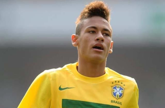 巴西公布世界杯大名单,内马尔担任队伍第一核