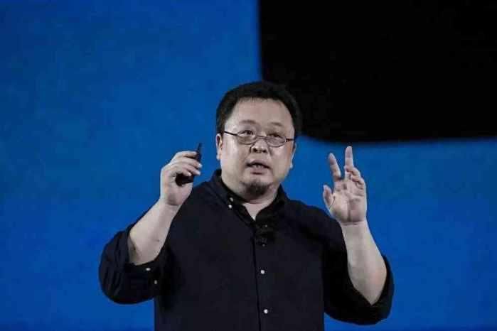 坚果R1销量最新战报! 遭各大旗舰轮番碾压! 一