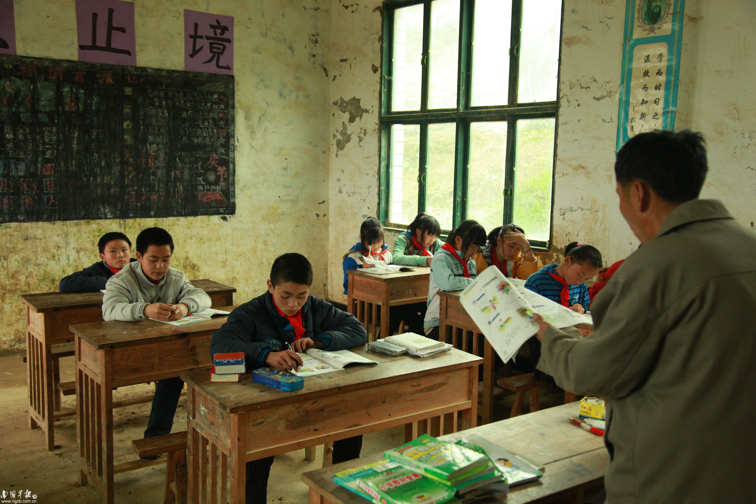 广西新政策:招聘一名乡村教师财政补助1万元