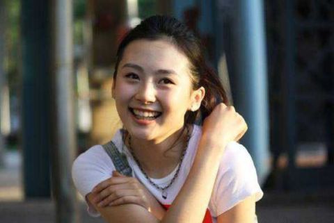 曾经痴恋冯绍峰,虐恋马天宇,甜美漂亮的她至今