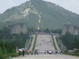 武则天掌权是因袁天罡李淳风所选的墓地？三百年后被一女人验证！