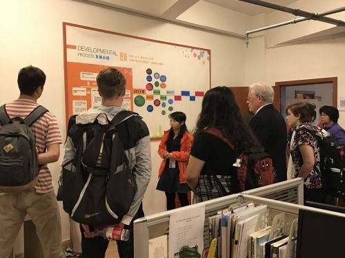 打造外籍留学生社会服务实习基地 美国十所高