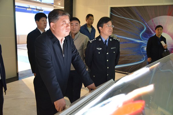 泰州市公安局考察团到块数据指挥中心考察参观