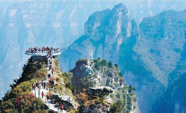 山西到河南正在修建一条高铁,共设13站,预计2020年通车