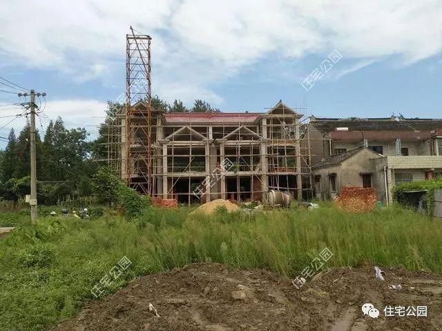 江苏兄弟共建3层双拼别墅，全框架价格730每平，羡慕倒大片农村人