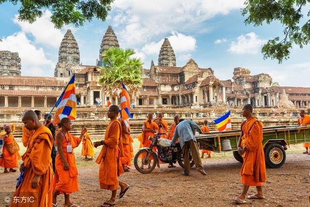 中国将投资！该国火车全球最便宜：1块板子4个轮，竹竿撑着走！