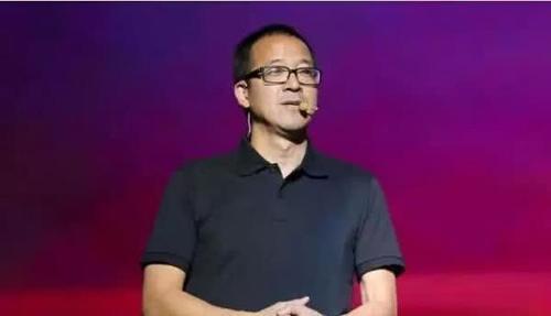 俞敏洪说女性堕落,致歉后仍遭热议,不如看看张