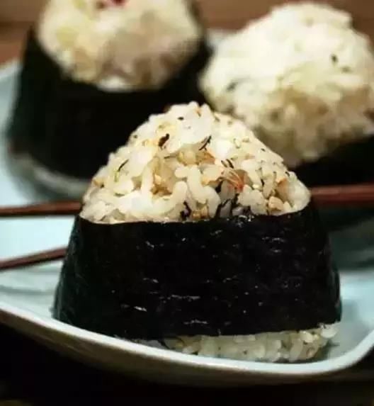 如何让你的美食照在朋友圈脱颖而出？秘籍在此～