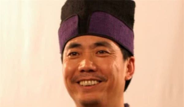 从工人变身国家一级演员,娶大6岁二婚富婆为妻,把继子视如己出 皇冠体育注册