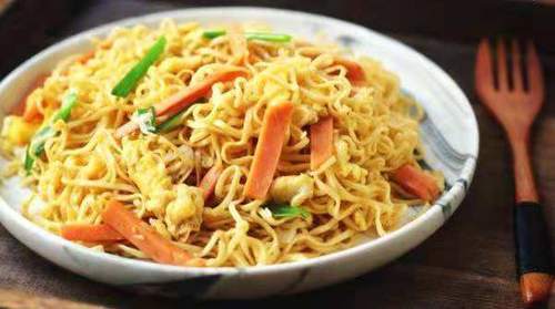 番茄洋葱炒面 t01a5da5540418dcbd5.jpg