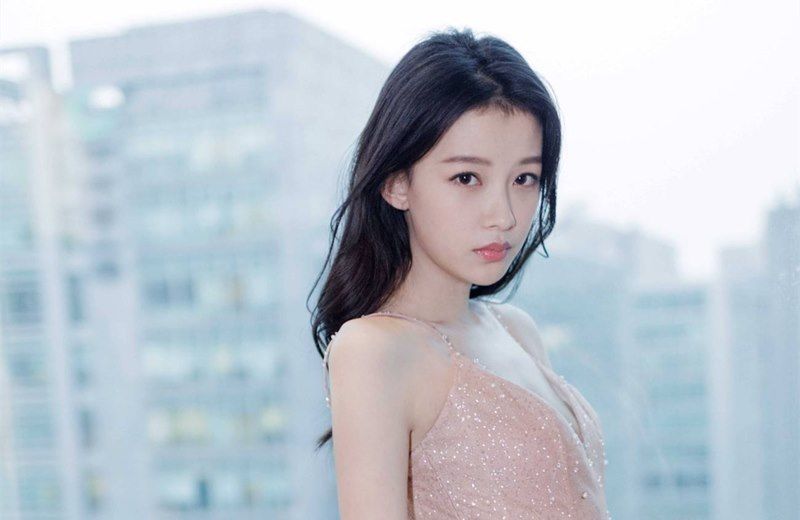她曾是小仙女化身，去公共澡堂洗澡被认出，自爆尴尬场面