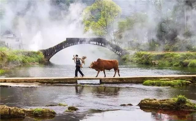 中国湖北居然隐藏了一个旷世仙境 让外国人都为它折服