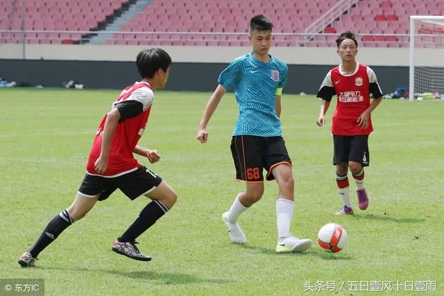 头被足球砸到严重吗,头被足球砸了有事吗