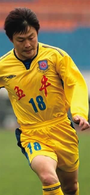 1980年后中国顶级足球联赛进球超过30个的射