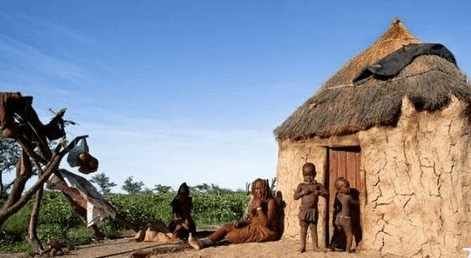 非洲原始部落巨阴族风俗: 女人随便用!