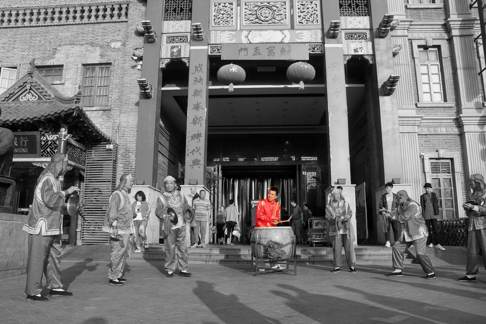 北京王府井算什么,和安东老街比起来,差太远了