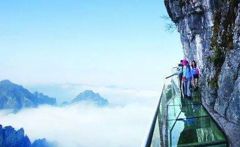 比张家界玻璃栈道刺激520倍！心形玻璃栈道超想去！