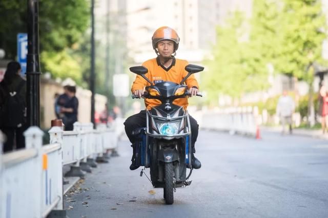 事了拂衣去|外卖小哥诗词大会夺冠后