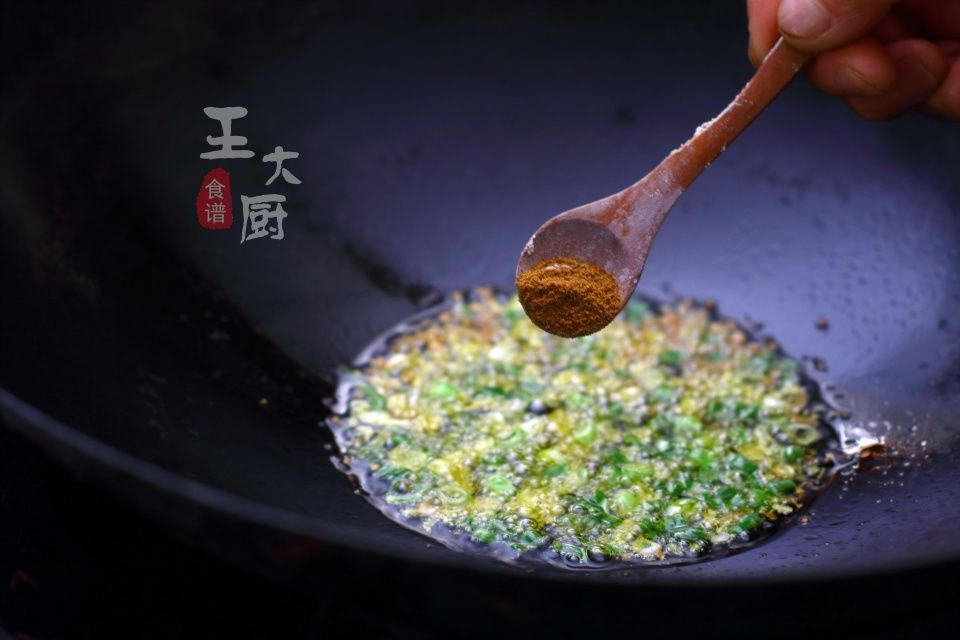 很家常的香菇油菜这样做，竟然可以这么好吃，又涨见识了