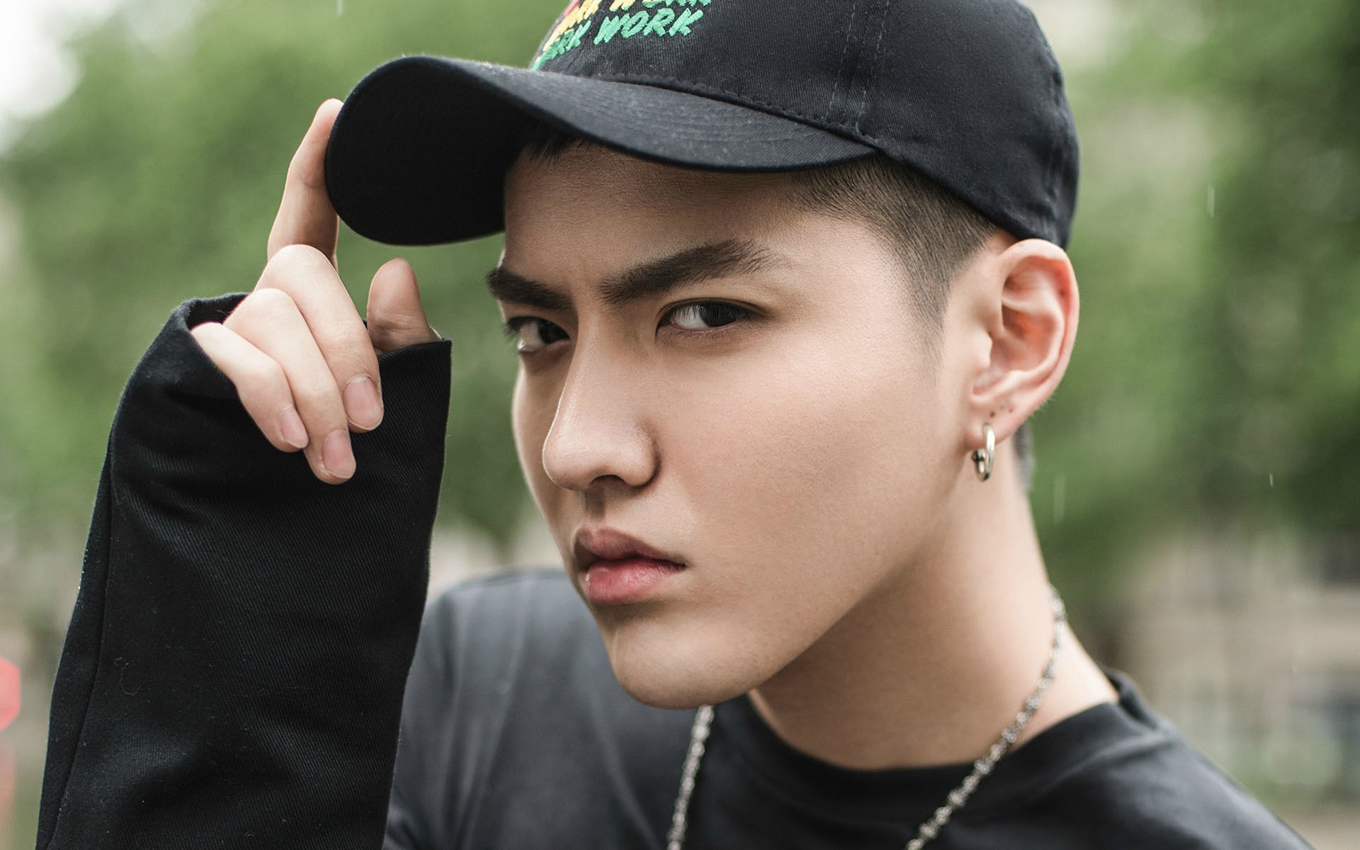 吴亦凡将大碗宽面进行到底,蔡徐坤发律师函给