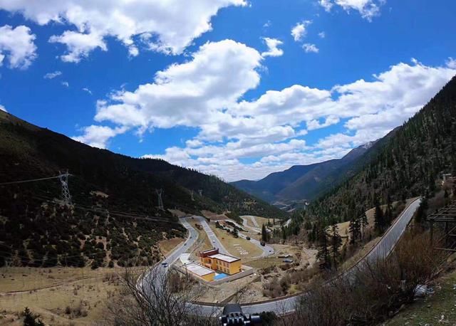 成都到拉萨包车玩10天要多少价格?