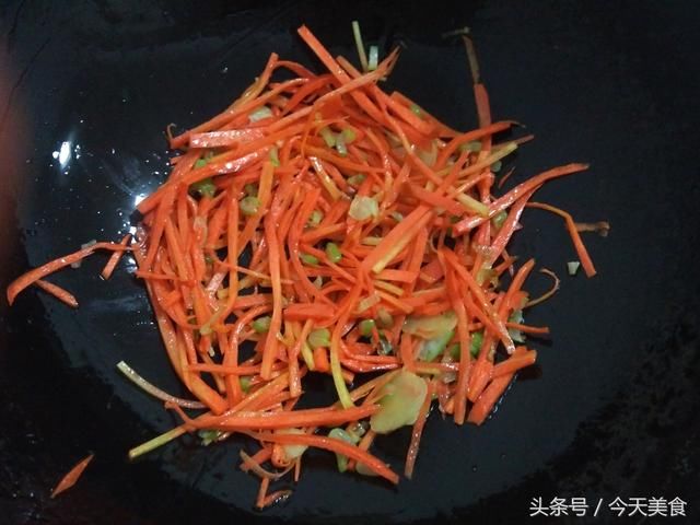 节日过后该刮油了，教你一道刮油菜，清淡好吃还不贵，食材家家有