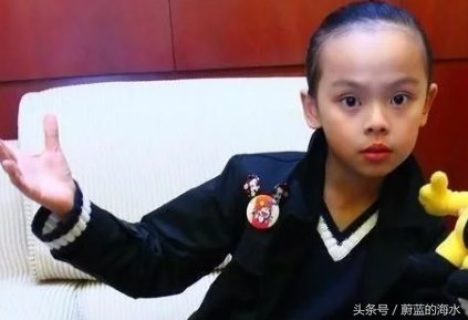 谁还记得当年星爷《长江七号》里富家子的扮演