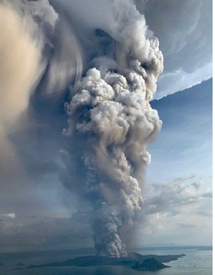 菲律宾大雅台火山爆发