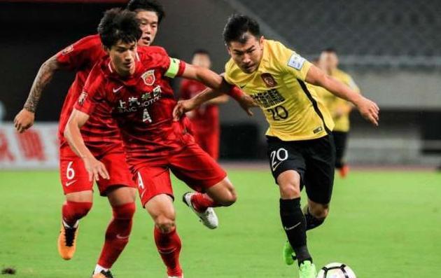 中超补赛:上海上港VS广州恒大,争冠之战,武磊