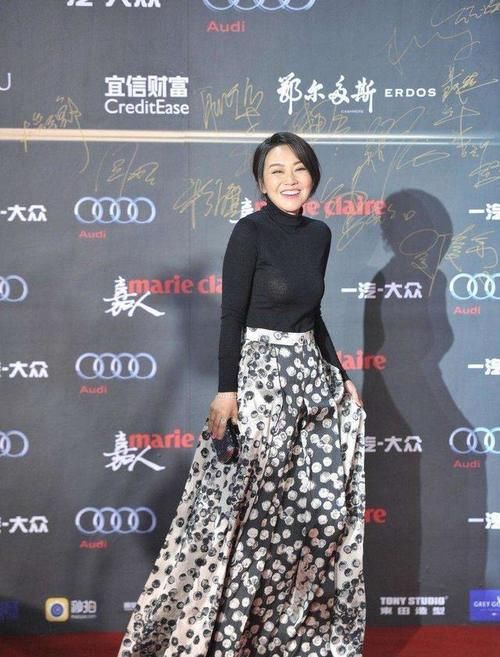 四十多岁的闫妮为何越来越有气质，学会这9点，也能美得脱胎换骨