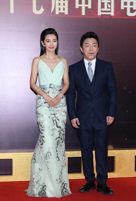 华表奖颁奖典礼众星璀璨 TFBOYS首度出席电影节