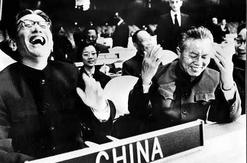 1971年中华人民共和国重返联合国，这35个国家投了反对票