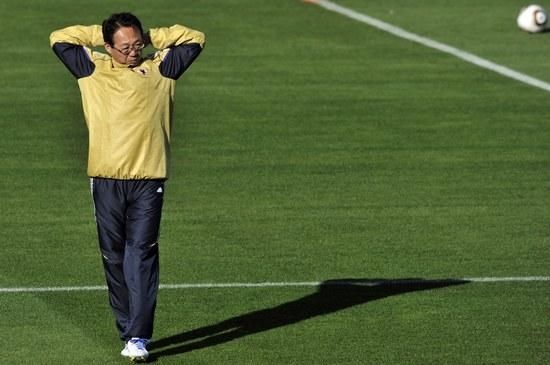 在中国执教过的日本教练谈中国足球,运动员缺