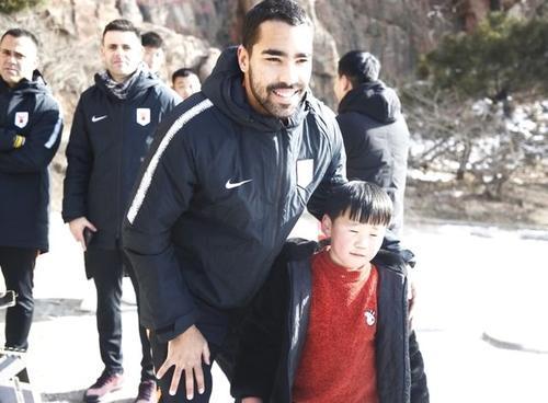 鲁能外援首次回应归化问题!德转管理员发长文