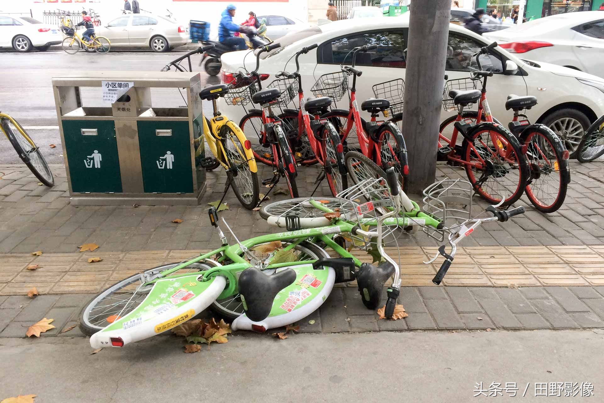 酷骑单车倒闭让员工拆车轮抵工资 街头单车垃