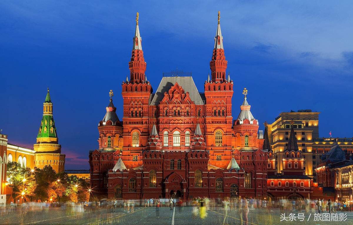媲美中国的天安门广场，这是俄罗斯哪里?